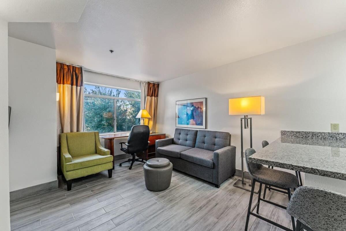 Chandler Promo 1Bd 1Ba Exteriör bild
